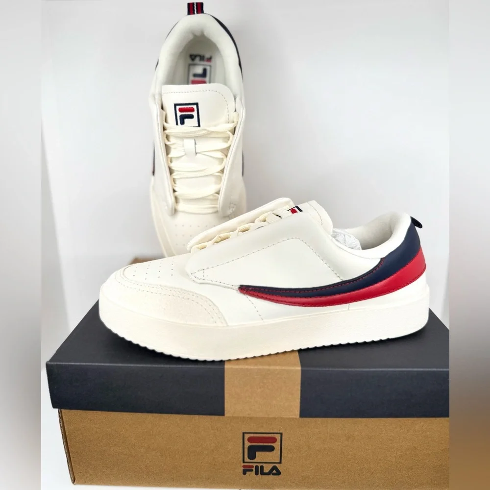 Fila Men's Off White and Navy & Red Sneakers